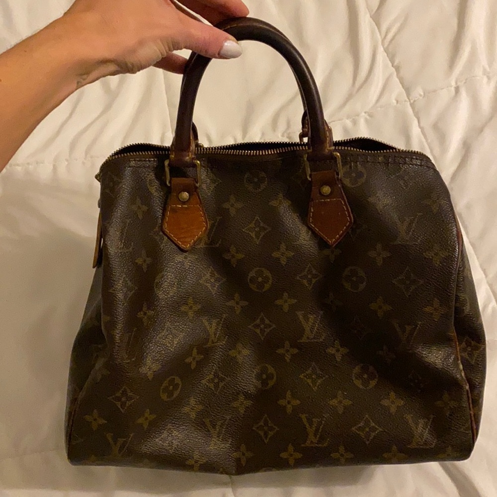 Louis Vuitton speedy